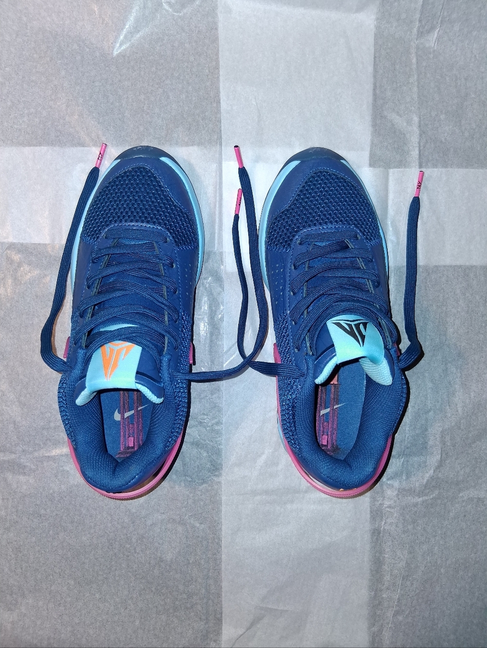 Nike Sneakers, Brand New, Women size 6 = 4.5Y - Picture 3 of 9